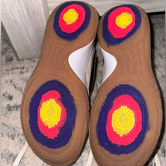 Kyrie 1 low ‘white black gum’ men’s size 11 - Picture 3 of 5